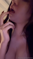 0hymaasb3jfqpojv48lfw_source-nk1E9b9R.mp4