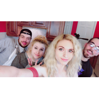 Amouranth-1011995759011680256-20180627_113245-img1-zTxvMgE6-VbnUe0GN-lQUNhHEx.png