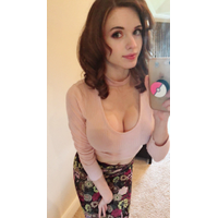 Amouranth-1037102660745355269-20180904_181837-img1-hzTkEzP8-3OXAsI7e-kj8I7Ouf.jpg