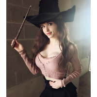 Amouranth-1042192331586326528-20180918_192309-img1-7FgJQC4g-24Zo0S3p-Xb6rtnPO.png
