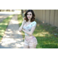 Amouranth-1051935746028908544-20181015_164000-img1-jvU4je1i-KYv9dyl7-57NKquyt.png