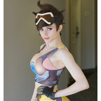 Amouranth-1059869607656341504-20181106_130620-img1-KlsHpzlM-dWA7Turb-8JICiYiv.jpg