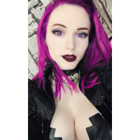 Amouranth-1098236971573497856-20190220_100432-img1-qSnLN1Ef-33SYc5NG-4Tn9hiPq.png