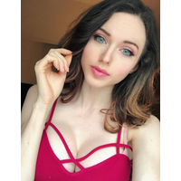 Amouranth-1154857260125949954-20190726_165321-img1-Uf1P3fkq-0HvMHlEc-shtLoPqk.png