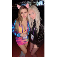 Amouranth-1178160593594806273-20190929_001229-img1-Ke9vjsBM-bBja4llZ-U5RWIE7Q.png