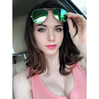 Amouranth-977637955681574912-20180324_160706-img1-9GwD4635-2gykqa8c-GumfeXch.png