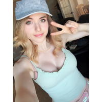 Amouranth-987746481049427968-20180421_133447-img1-U9zFsRma-xdtbls91-E0j95Vlm.png