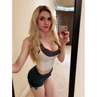 Amouranth-999013491435597826-20180522_154551-img1-PPMWcYbQ-n9lhtsZ7-4yOrX7wv.png