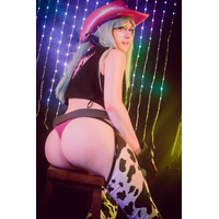 Cowgirl_Rebecca_0085-qYvV3vEn.jpg