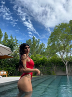 MiaKhalifa_0199A784-90A7-75E1-9AE0-F92F05968AE4-PCzeHWcg.mp4