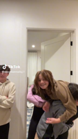 TikTok28-NX6W0VzP.mp4