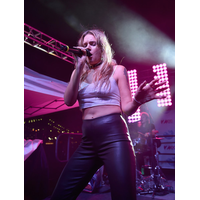 Tove+Lo+Elvis+Duran+End+Summer+Bash+84f6I_MokX2l-QaQq5fA6.jpg