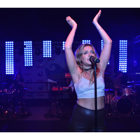 Tove+Lo+Elvis+Duran+End+Summer+Bash+DAfhKlREkzJl-sh2aFDBs.jpg