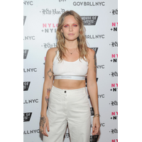 Tove+Lo+NYLON+NYLON+Guys+Celebrate+Music+Issue+pE-J_ueERxXl-uWkLQVxk.jpg