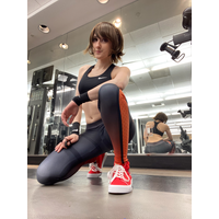 WorkoutMakotoSelfies-4720-BjrIjHze.jpg