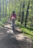 arilaviee_5ecbd112d730f35d70759-SsVfUf1A.mp4