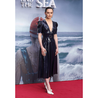daisy-ridley-young-woman-and-the-sea-london-premiere-2024-05-29-03-0WhPpgpi.jpg