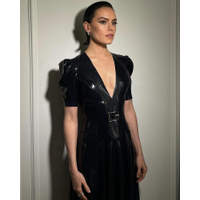 daisy-ridley-young-woman-and-the-sea-london-premiere-2024-05-29-06-B1JqWoeW.jpg