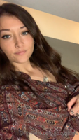 jozyblows-1041299397-who-likes-the-outfit-i-wore-to-dinner-earlier-i-don-t-often-put-make-up-on-but-thought-35P4vMuP.mp4