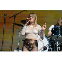 tove-lo-performs-at-british-summer-time-festival-in-london-07-02-2017_20-ypzVIVtl.jpg
